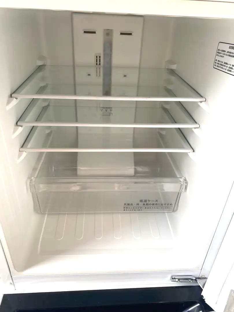 【送料込み】Hisense 冷蔵庫 冷凍庫　ホワイト
