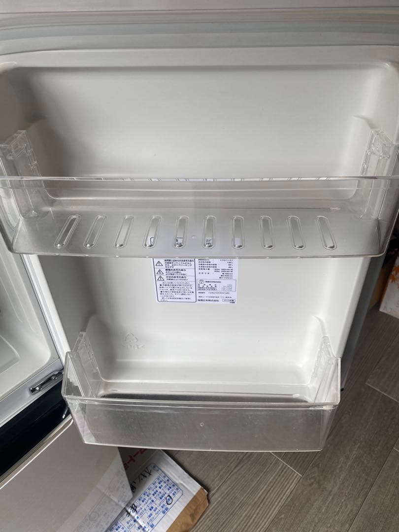 【送料込み】Hisense 冷蔵庫 冷凍庫　ホワイト