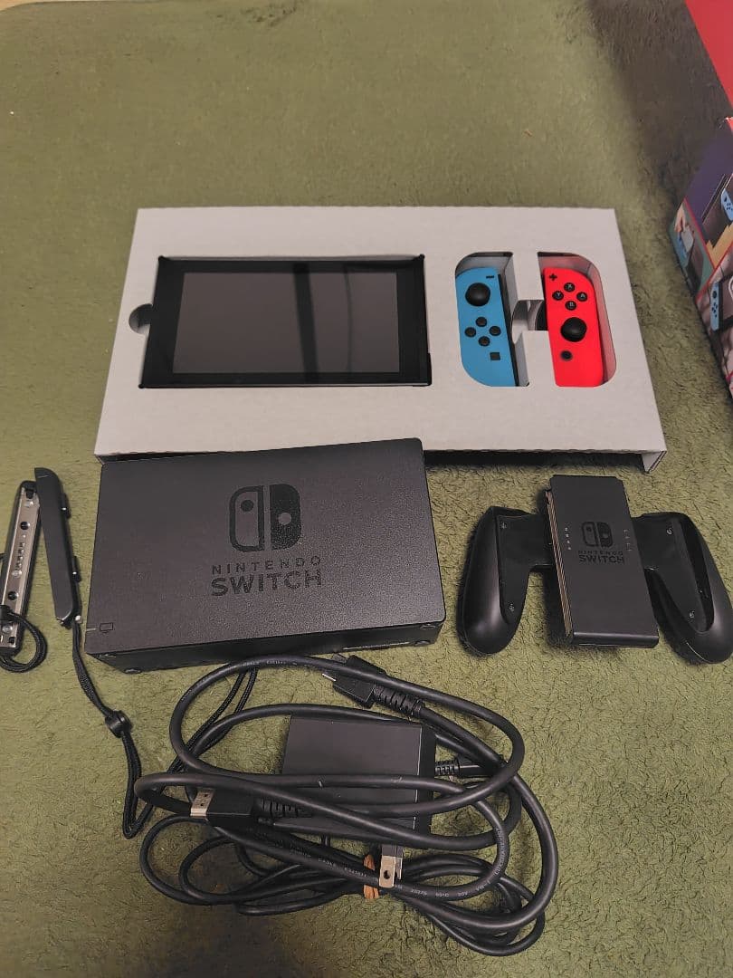 こ*い様 Nintendo Switch 本体 青/赤 Joy-Con