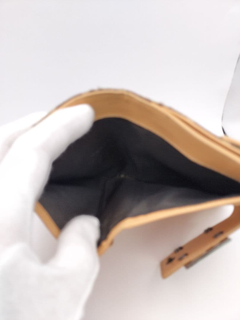 【最終値下げ】Fendi 二つ折り財布 ベージュ キャンバス/レザー