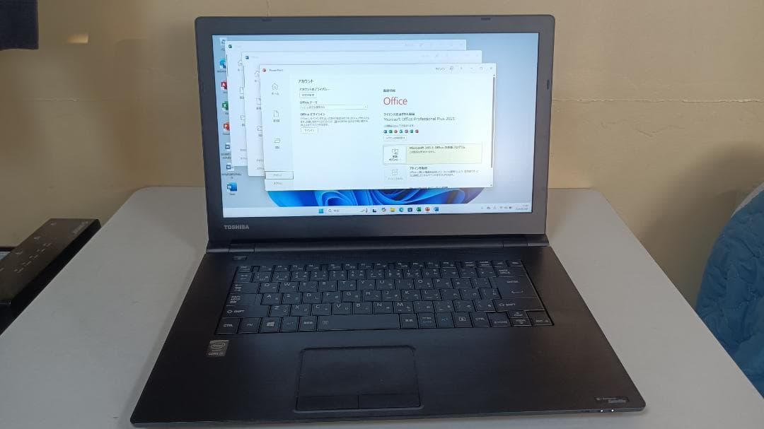 ノートパソコンTOSHIBA第五世代Core i5 SSD256G メモリ16G