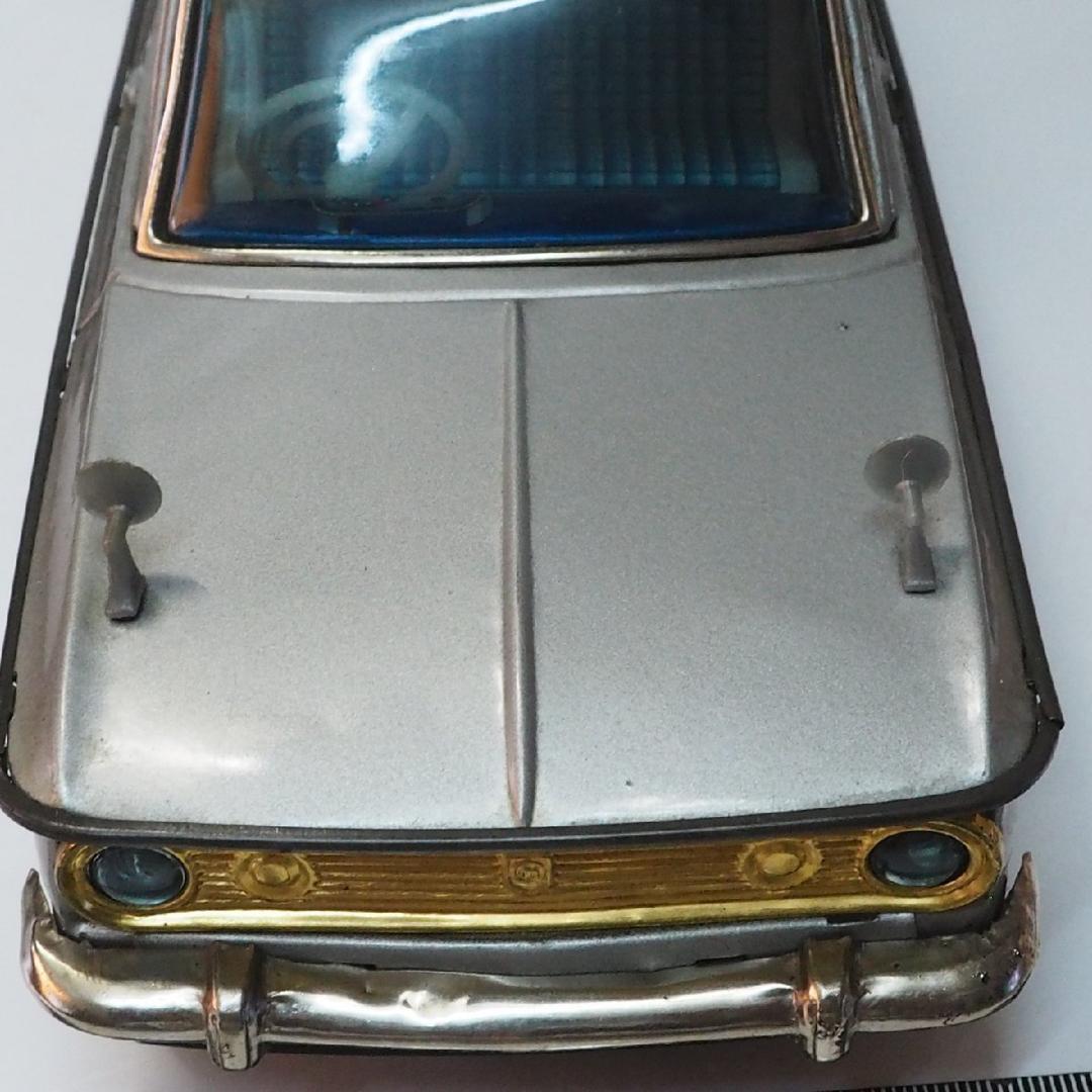 旧バンダイ【モーターハイウェイ マツダ ファミリア電動走行】ブリキ製ミニカー箱付