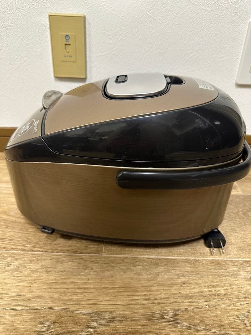 TIGER 炊飯器 5.5合 IH炊きたて JKT-M100 2020年製