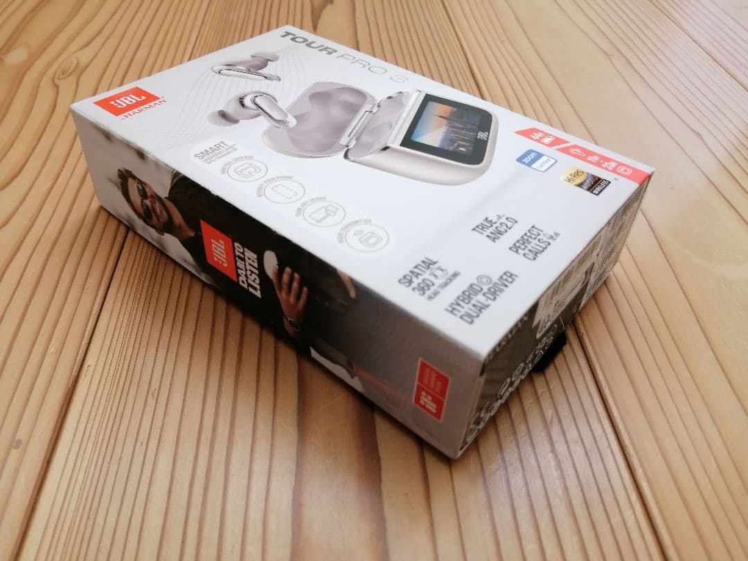 JBL　TOUR PRO 3　イヤホン