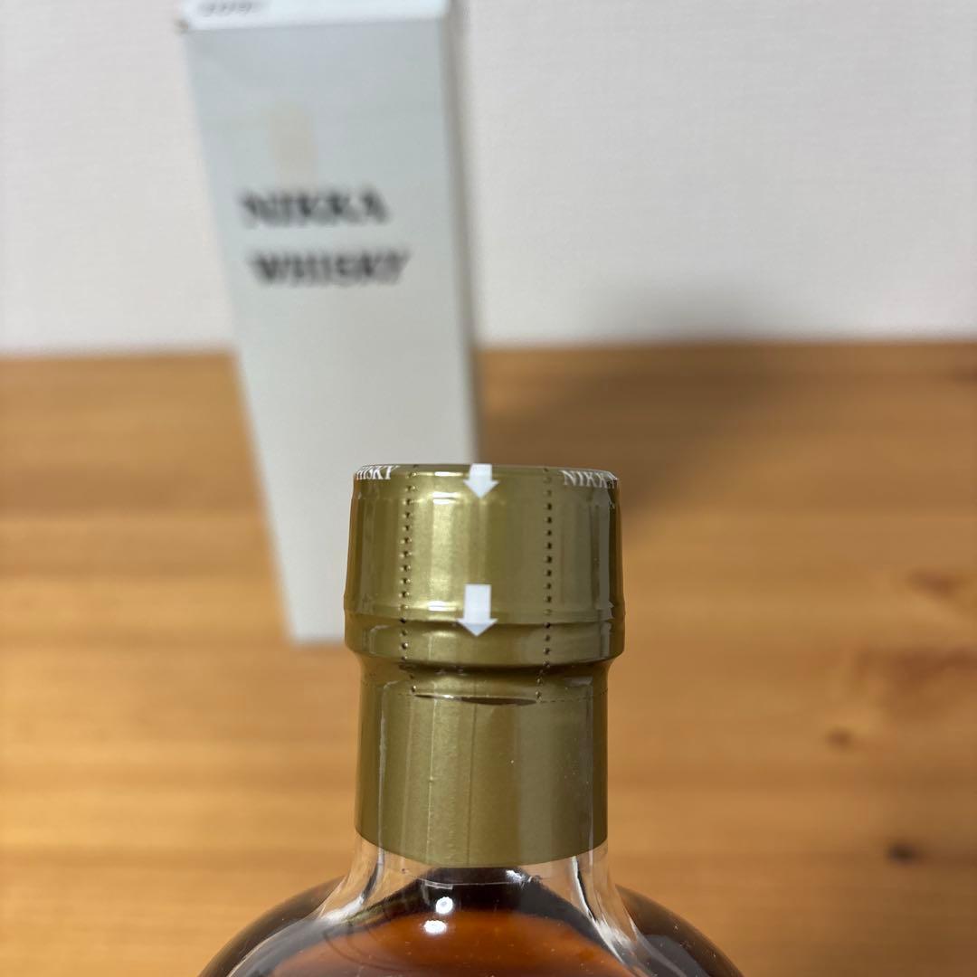 余市10年　北海道余市蒸溜所限定　樽出原酒　63% 500ml 箱付　未開封