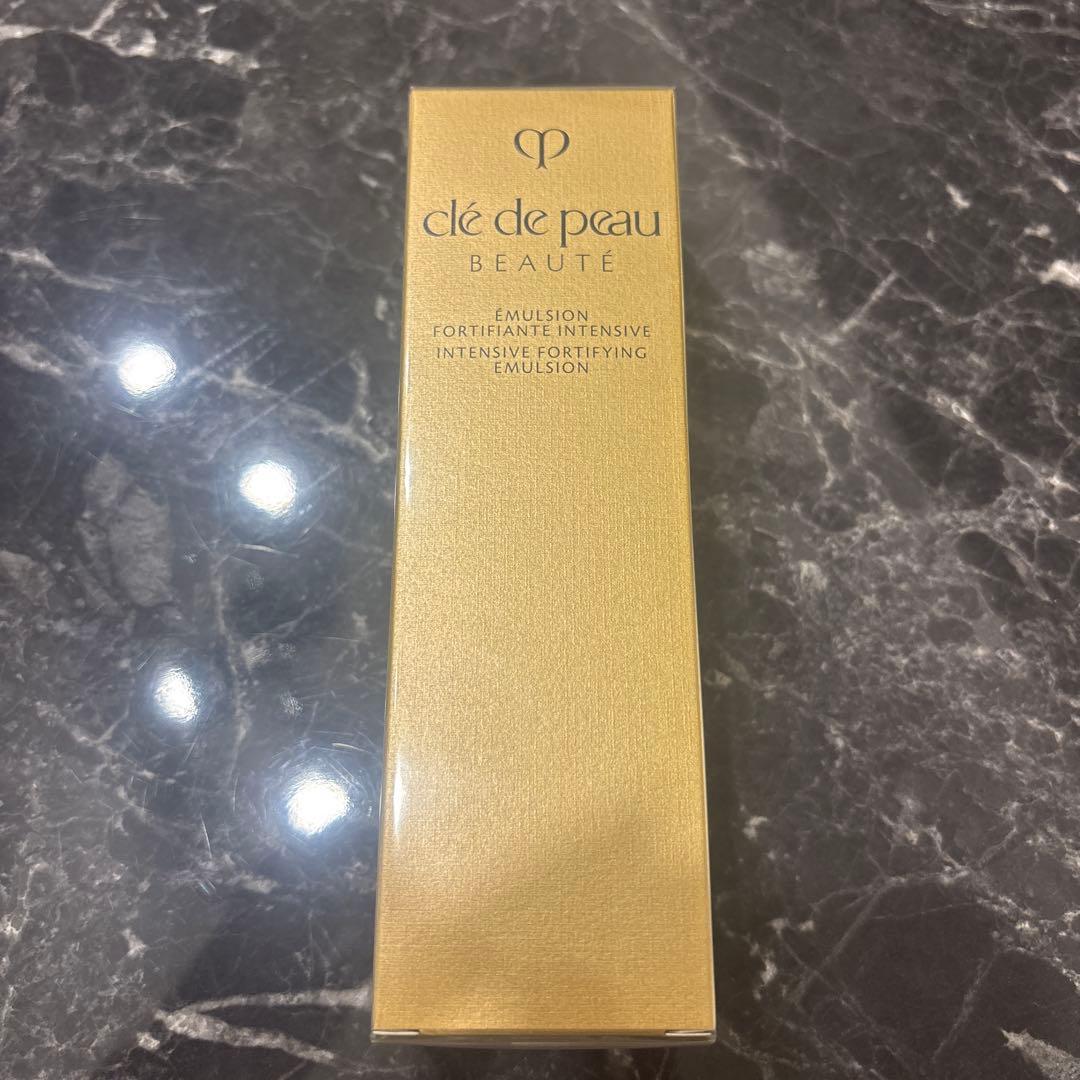 クレドポーボーテ 乳液 (夜用)