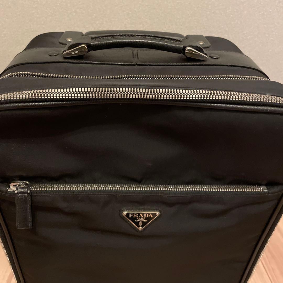 PRADA ブラック キャリーケース　保存袋付き。