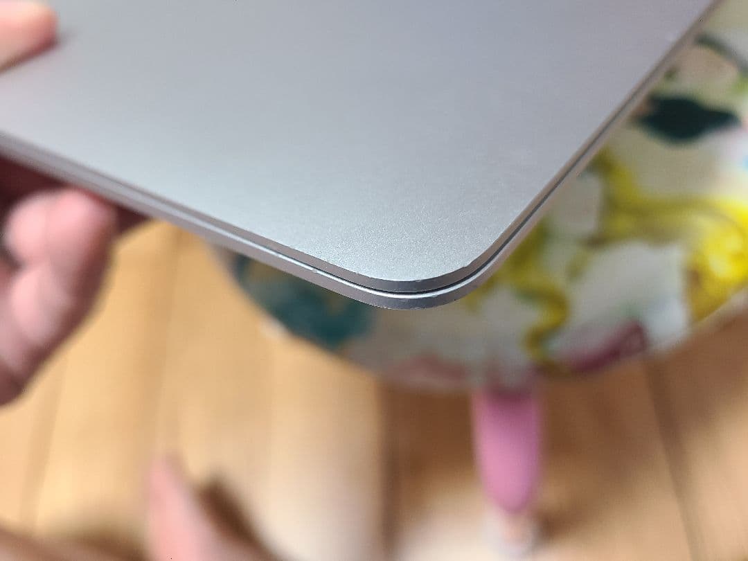 MacBook Air (Retina, 13-inch, 2020) 本体