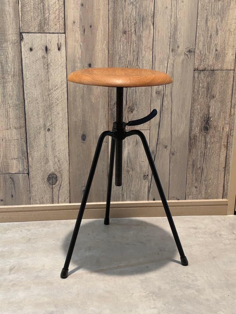 Roam stool 松田創意