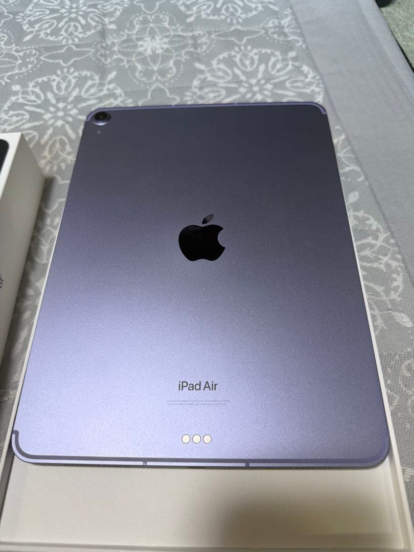 ☆iPad Air 5世代 超美品 付属品未使用☆