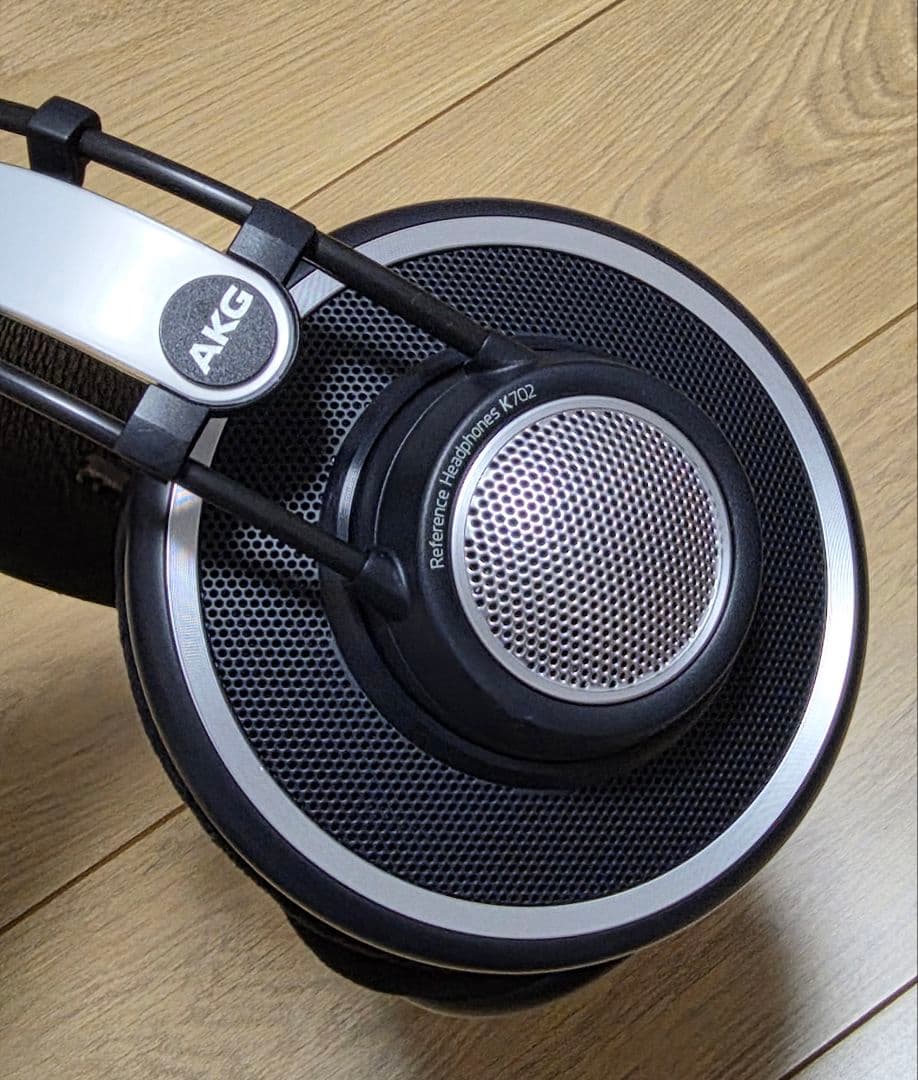AKG K702 開放型ヘッドホン✨️交換用新品イヤーパッド付✨️