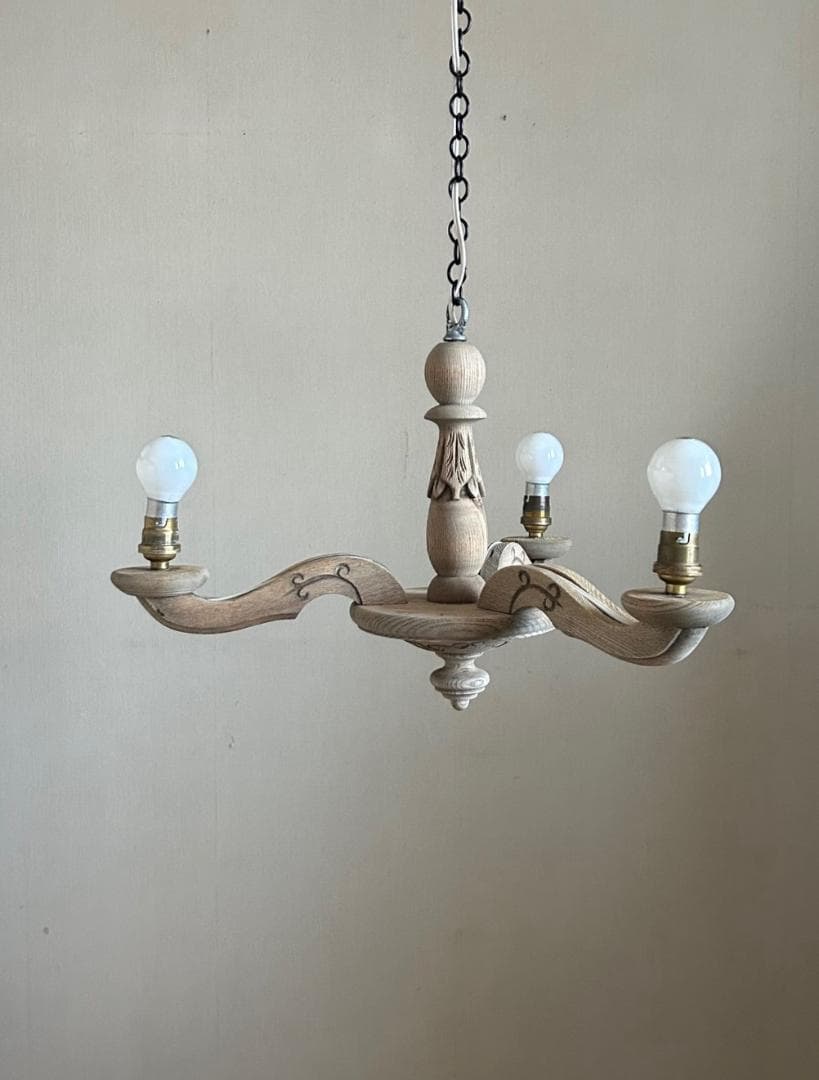 フランスアンティーク　木製シャンデリア　３灯　シャビー　店舗什器