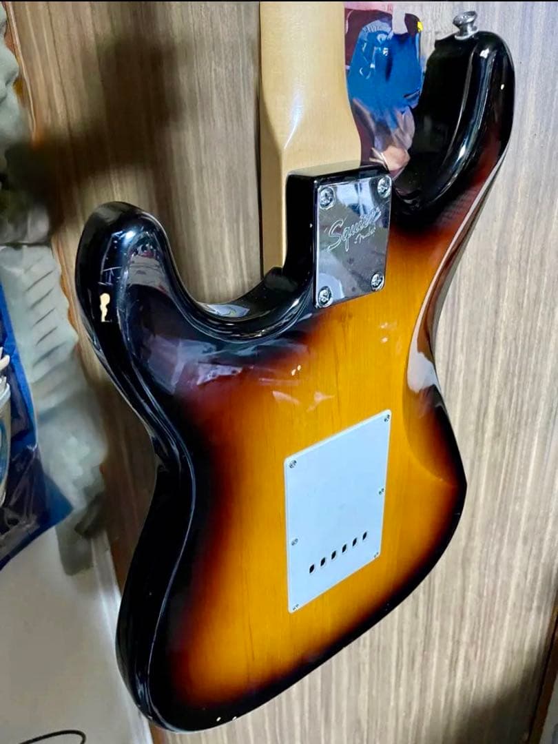 Squier ストラトキャスター by fender 難あり！