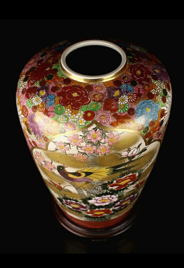 薩摩焼き　色絵金彩　丸十　大花瓶　高33cm