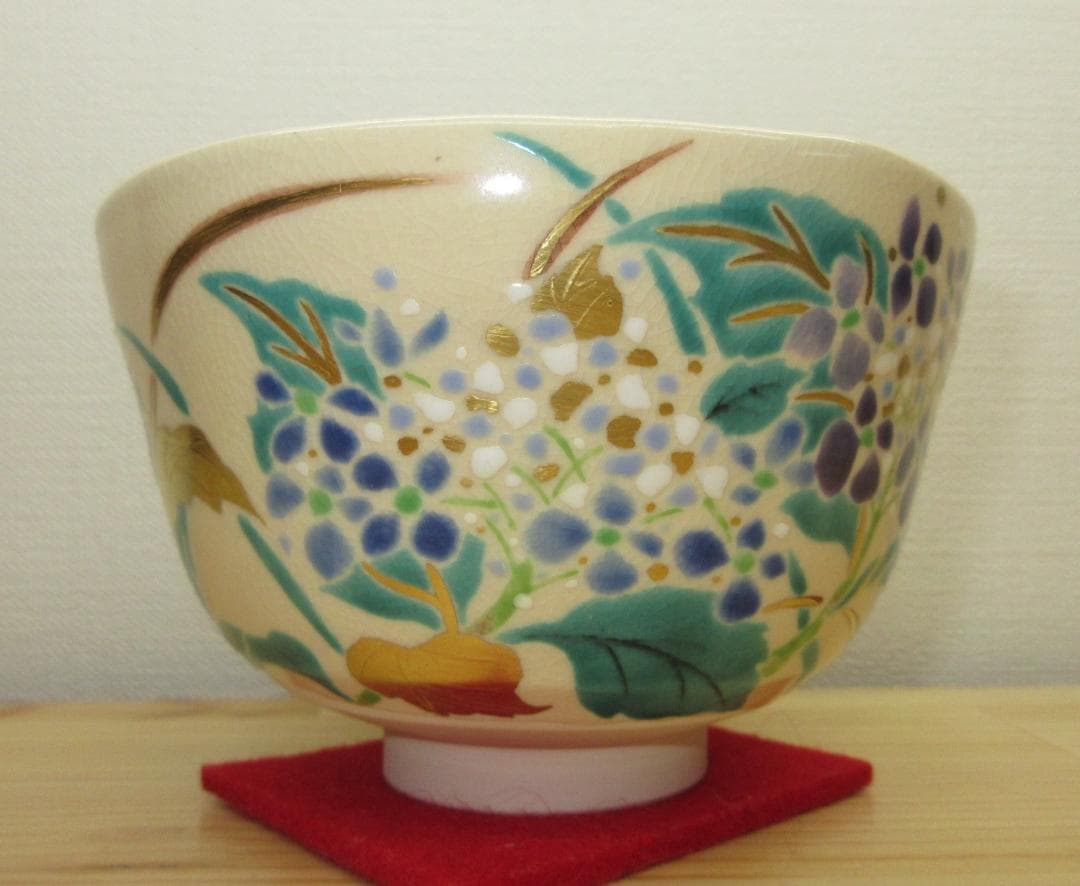 送料込【逢絢亭・新品】茶道具 茶碗 京焼 紫陽花の絵 花蝶窯 手塚石雲 共箱入り