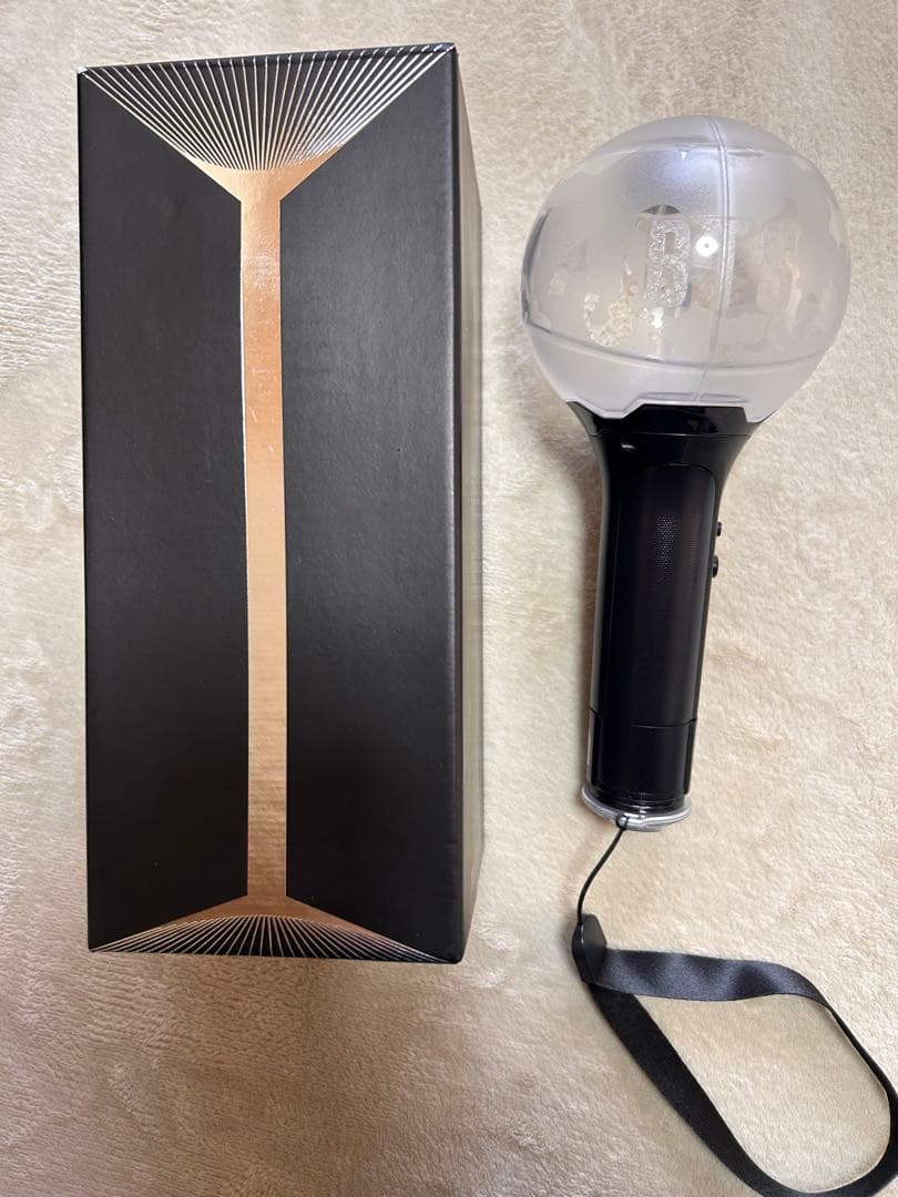 ひ*た様 BTSの公式ペンライト　ver.3 ver.4 ２個セット