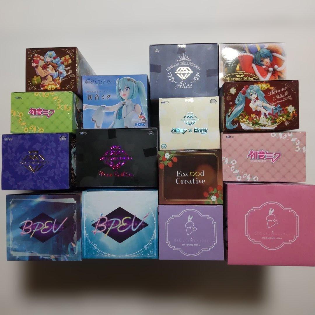 初音ミク 巡音ルカ プライズ景品 フィギュア 15体セット