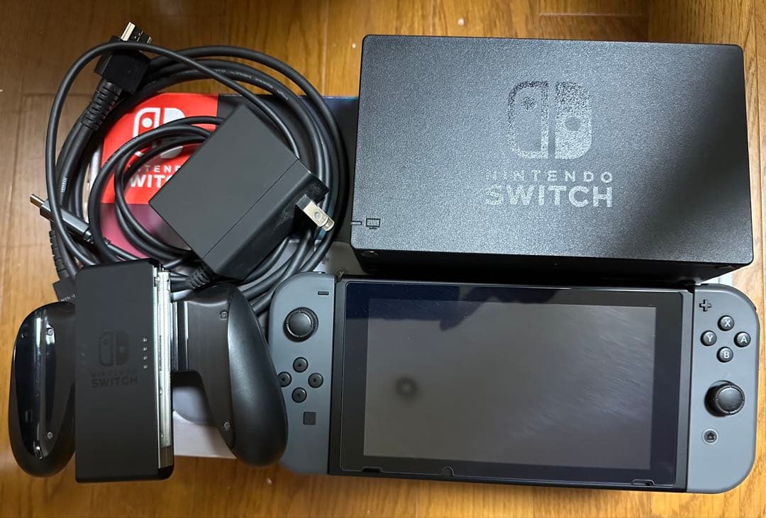 Nintendo Switch 本体 グレー（訳あり）+SDカード（32GB）