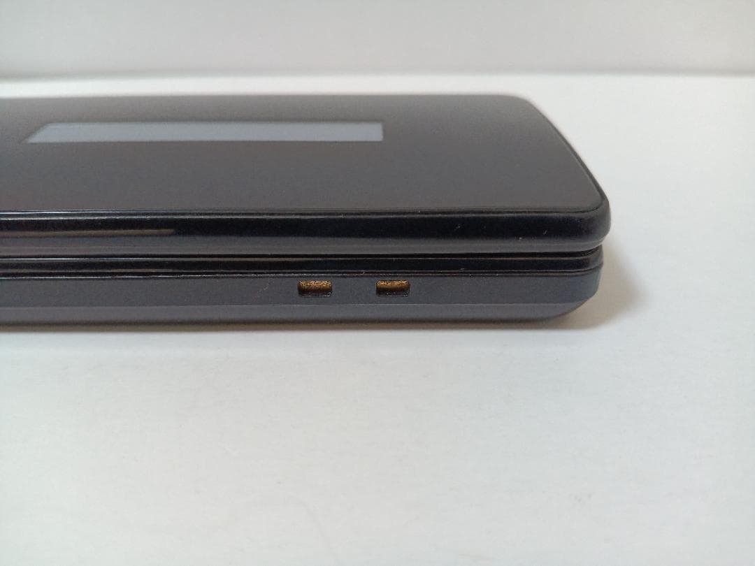 ☆ Y!mobile AQUOS ケータイ3 806SH ブラック