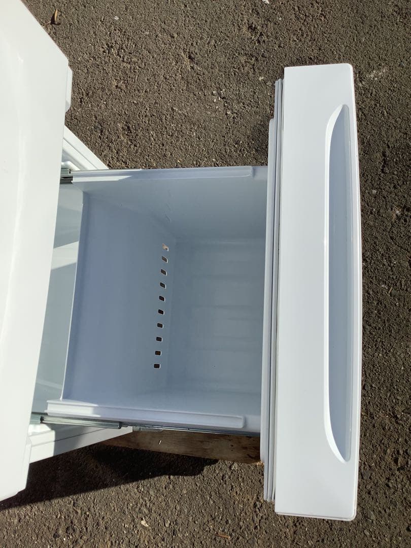 ヤマダセレクト 2ドア冷凍冷蔵庫 YRZ-F15G1 2020年