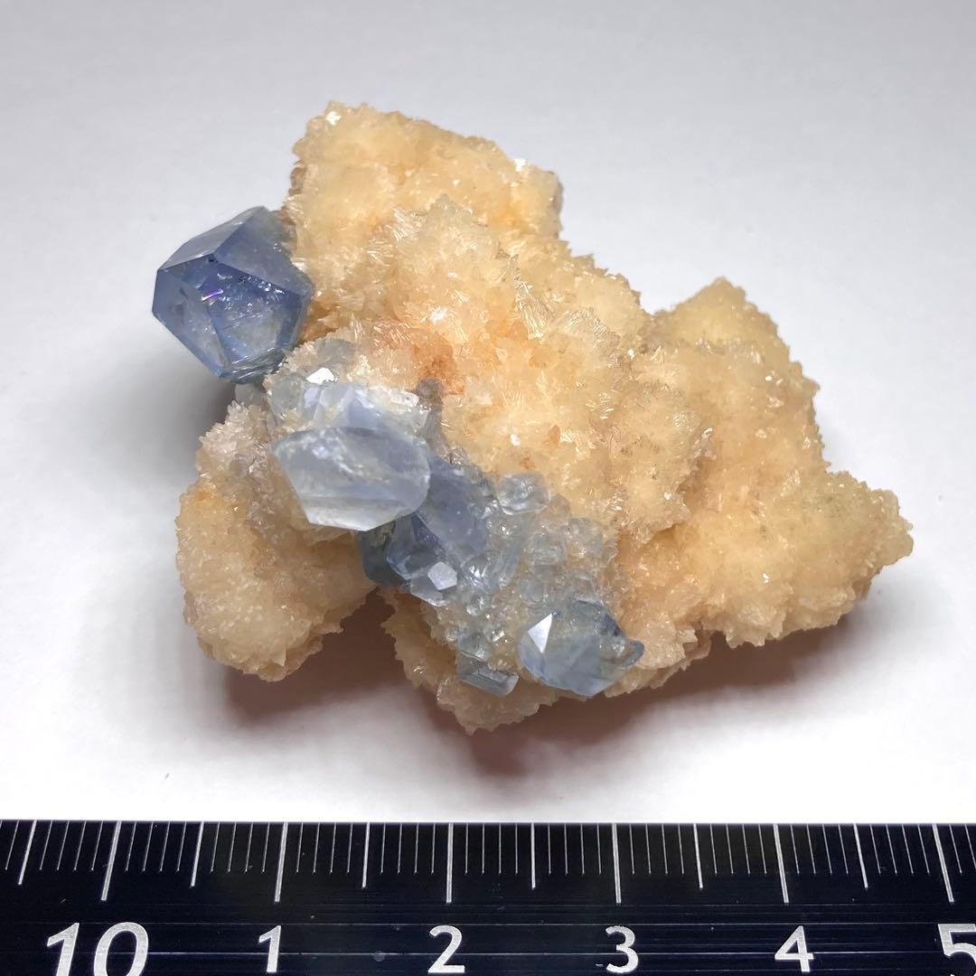 希少 セレスタイト 天青石 カルサイト 母岩付き 原石 鉱物 鉱石 宝石 標本