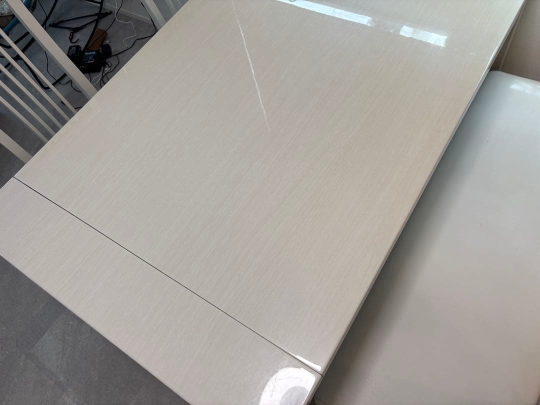 【引取のみ　名古屋】20万のダイニングセット　延長可能テーブル　オシャレです