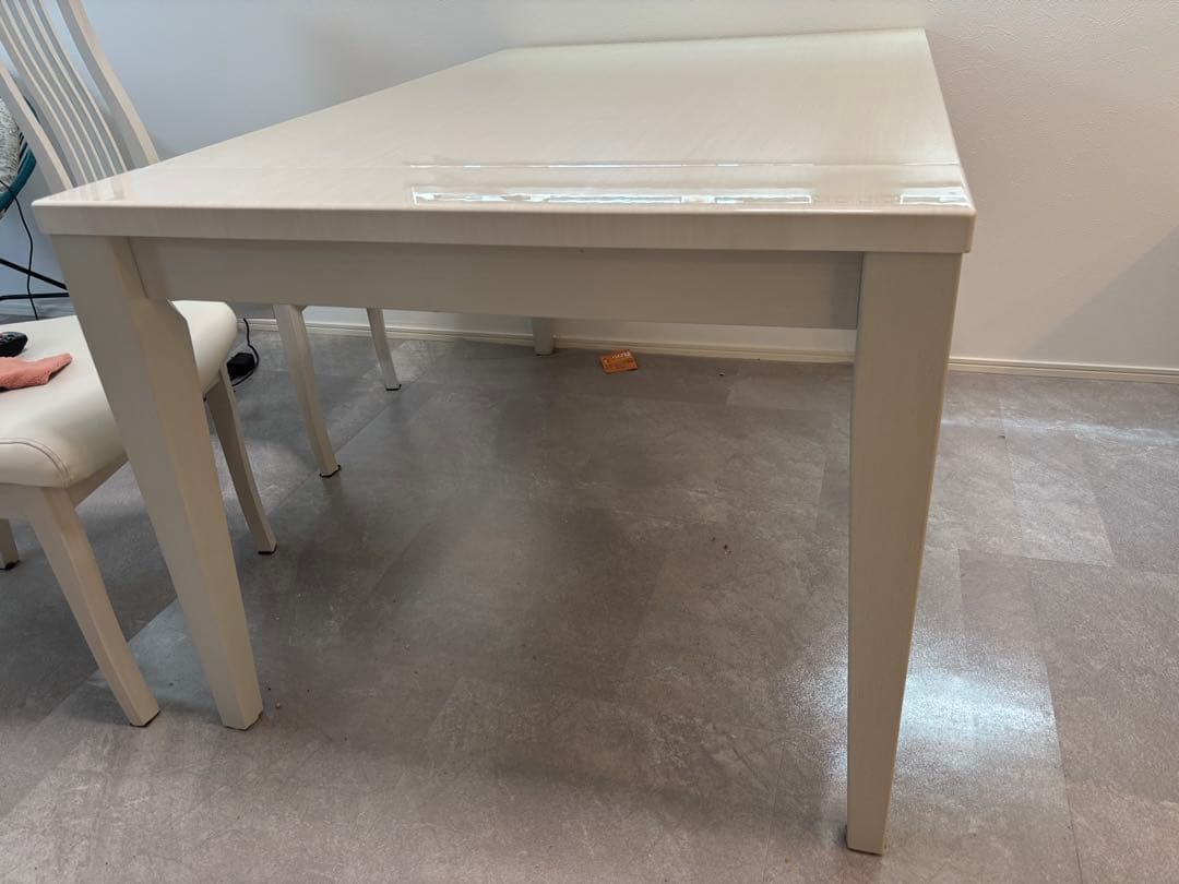 【引取のみ　名古屋】20万のダイニングセット　延長可能テーブル　オシャレです