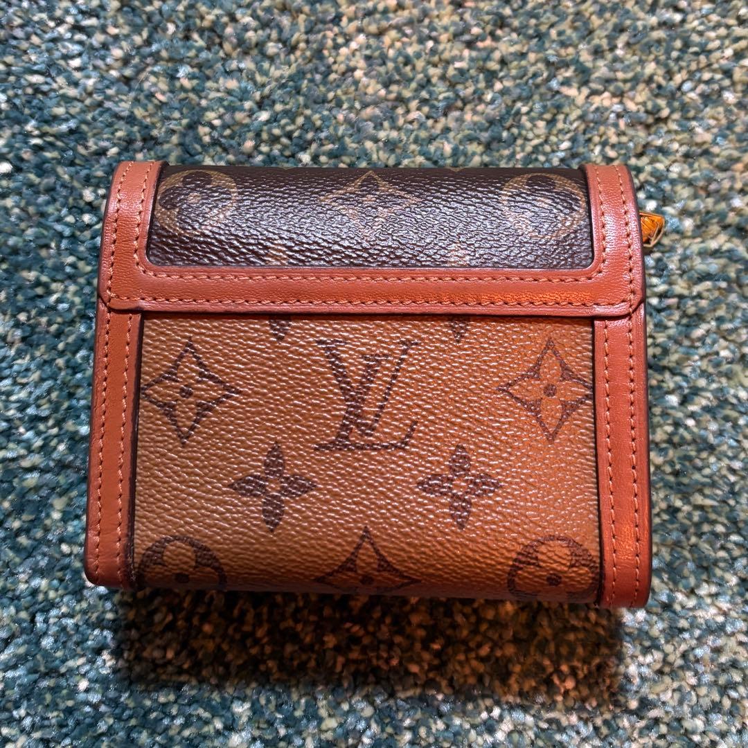Louis Vuitton ポルトフォイユ・ドーフィーヌ　コンパクト