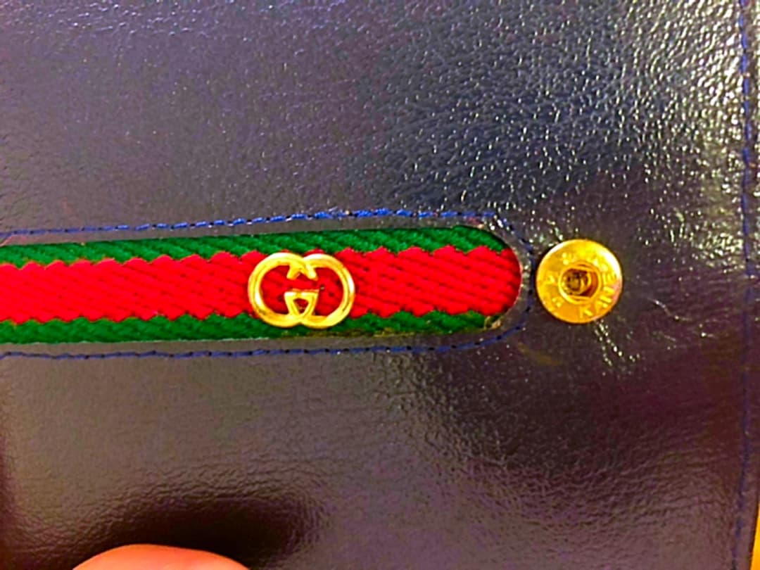 GUCCI 折り財布 美品 ネイビー