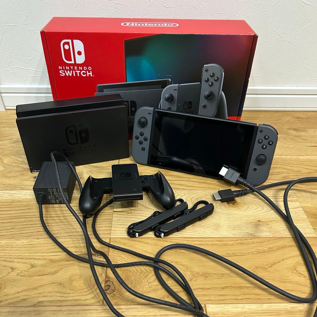 2021年購入　Nintendo Switch 本体 グレー 付属品完備