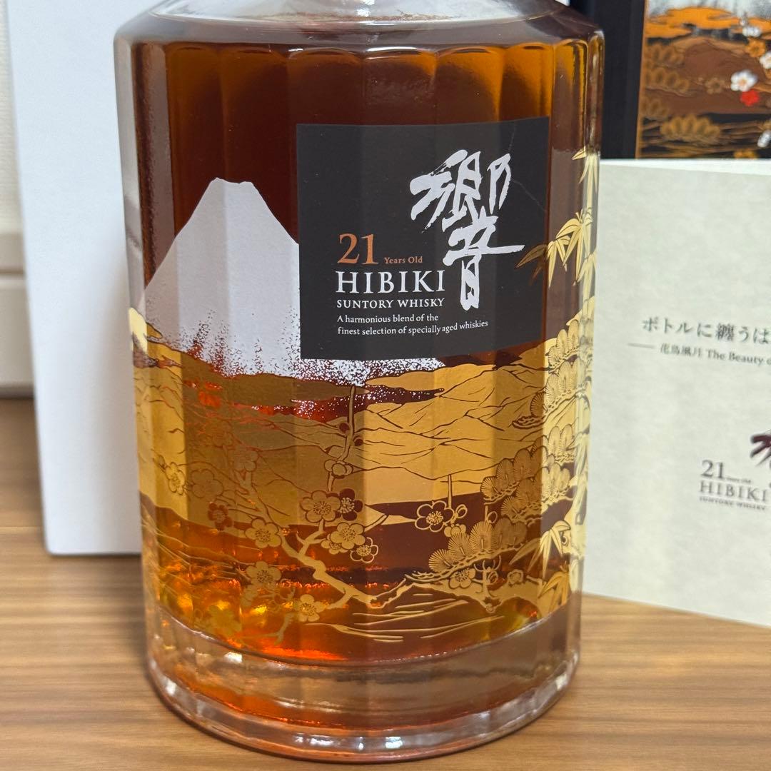 新品未開栓　響21年 花鳥風月意匠ボトル　空港限定　サントリー　ウィスキー