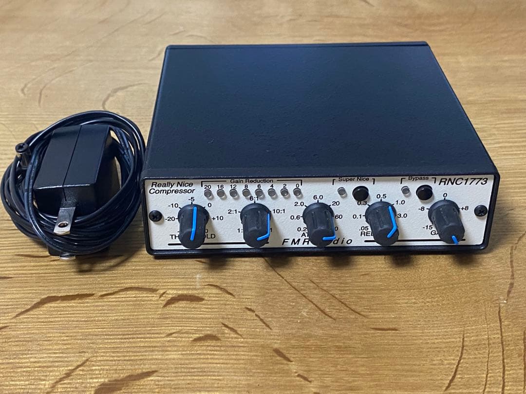 RNC1773 FMR AUDIO コンプレッサー