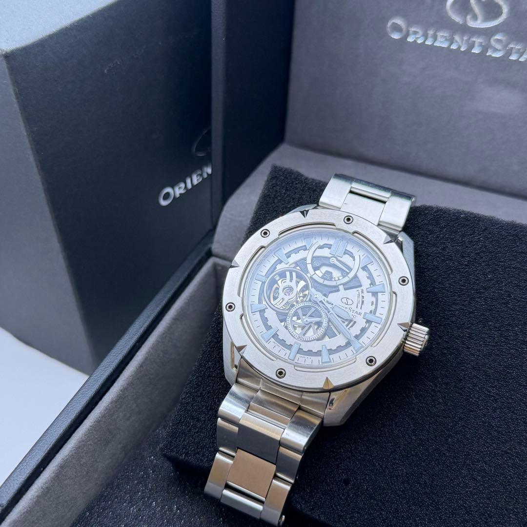 【極美品】オリエントスター　自動巻　アバンギャルド　F6F4-UAF0 箱付