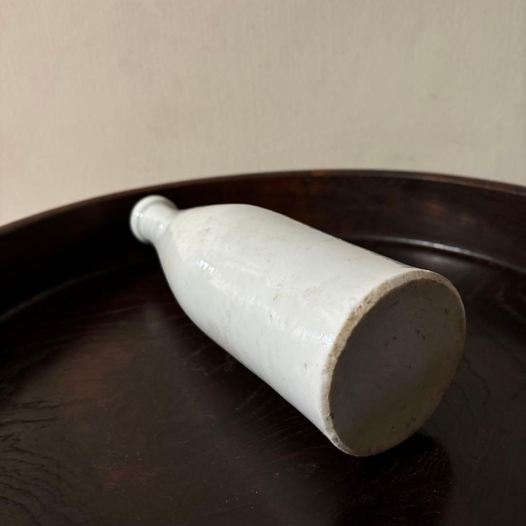 平佐白磁ボトル　明治　波佐見　伊万里　ストーンウェア　瀬戸　李朝　花器　白洲正子