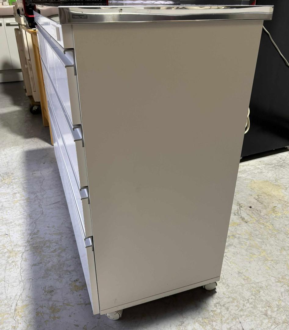 りん 昇光家具のステンレストップキッチンカウンターコンセントキャスター付き