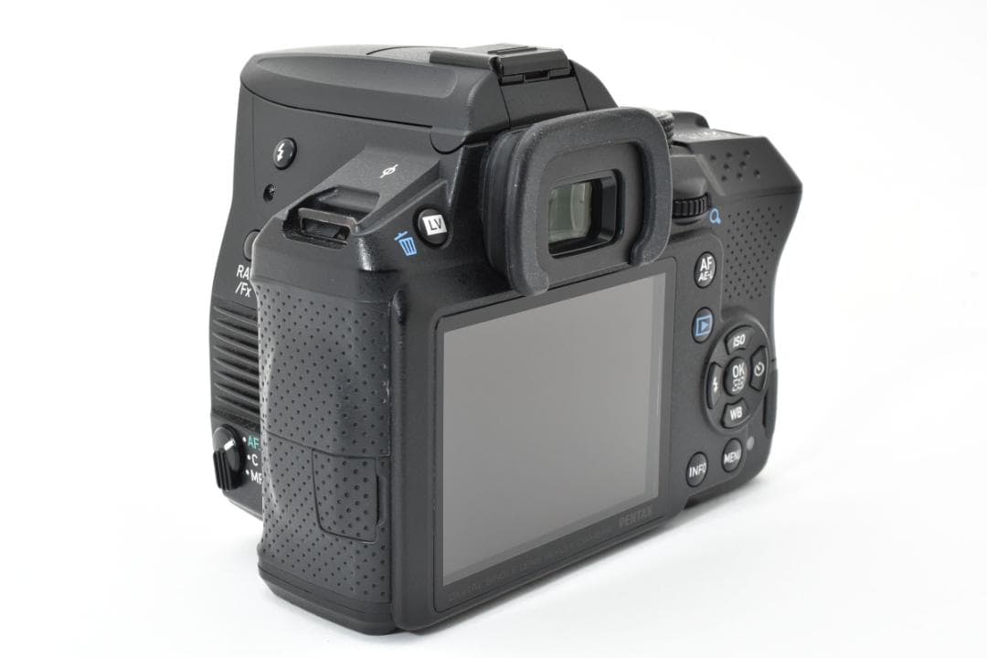 【シャッターOK】ペンタックス K-30 デジタル一眼レフカメラ 現状品 カメラ