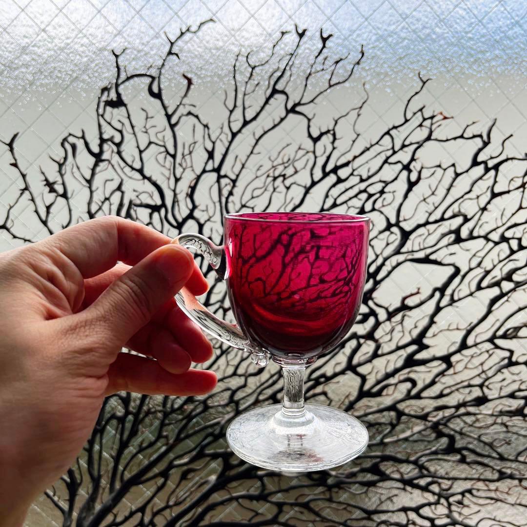 骨董　時代ガラス　希少　金赤ガラス　取手付き　アイスクリームコップ　ウラン