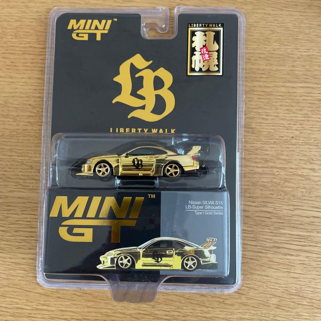 リバティーウォーク　MINI GT Silvia S15 ゴールド