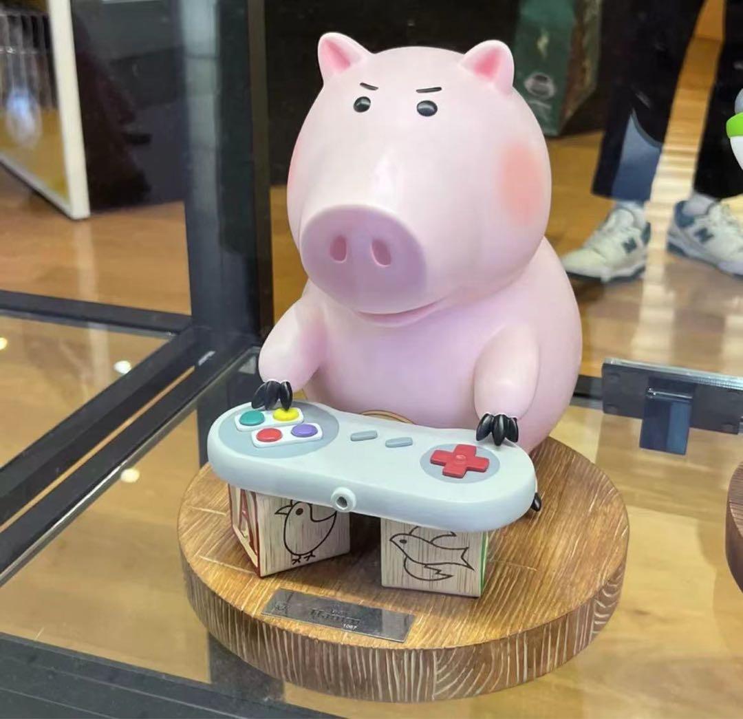 トイストーリー  Beast kingdom Hamm フィギュア