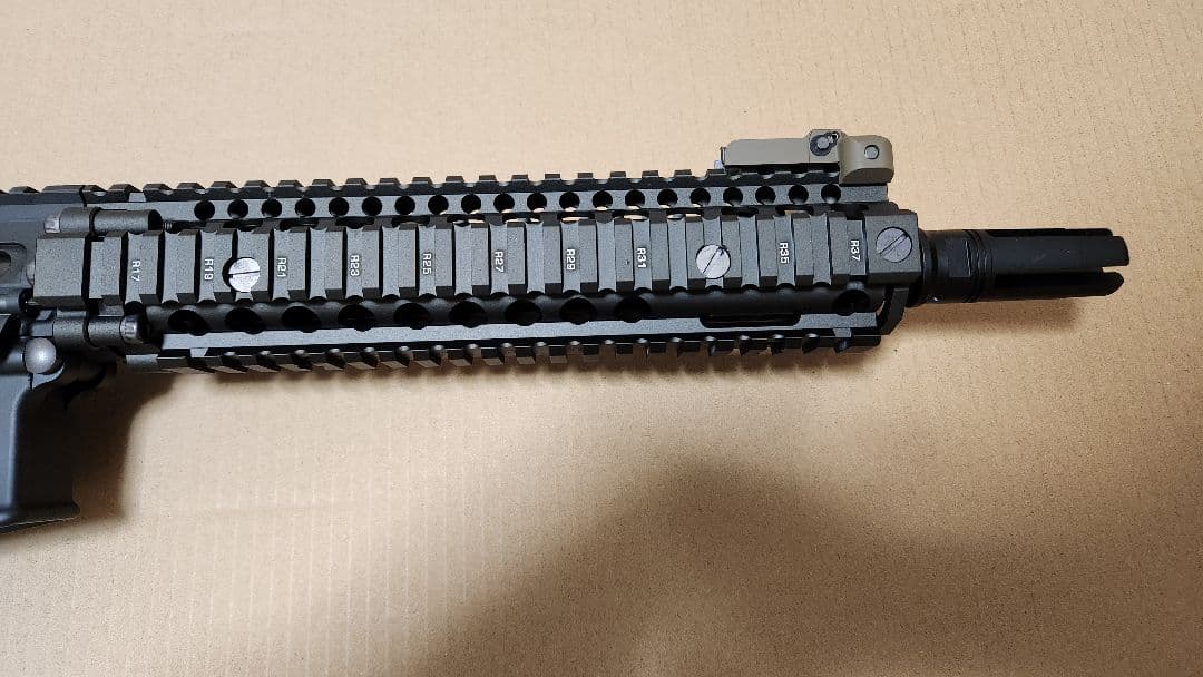 とり　東京マルイ　MK18 MOD1 ガスガン　予備マガジン2本つき