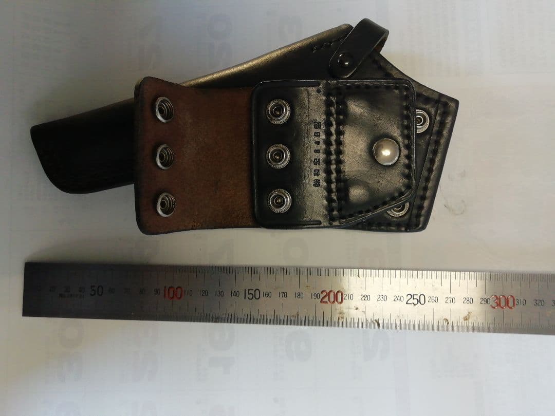 ブラックレザー 右利き用ホルスター　個人装備品　株和宏製造
