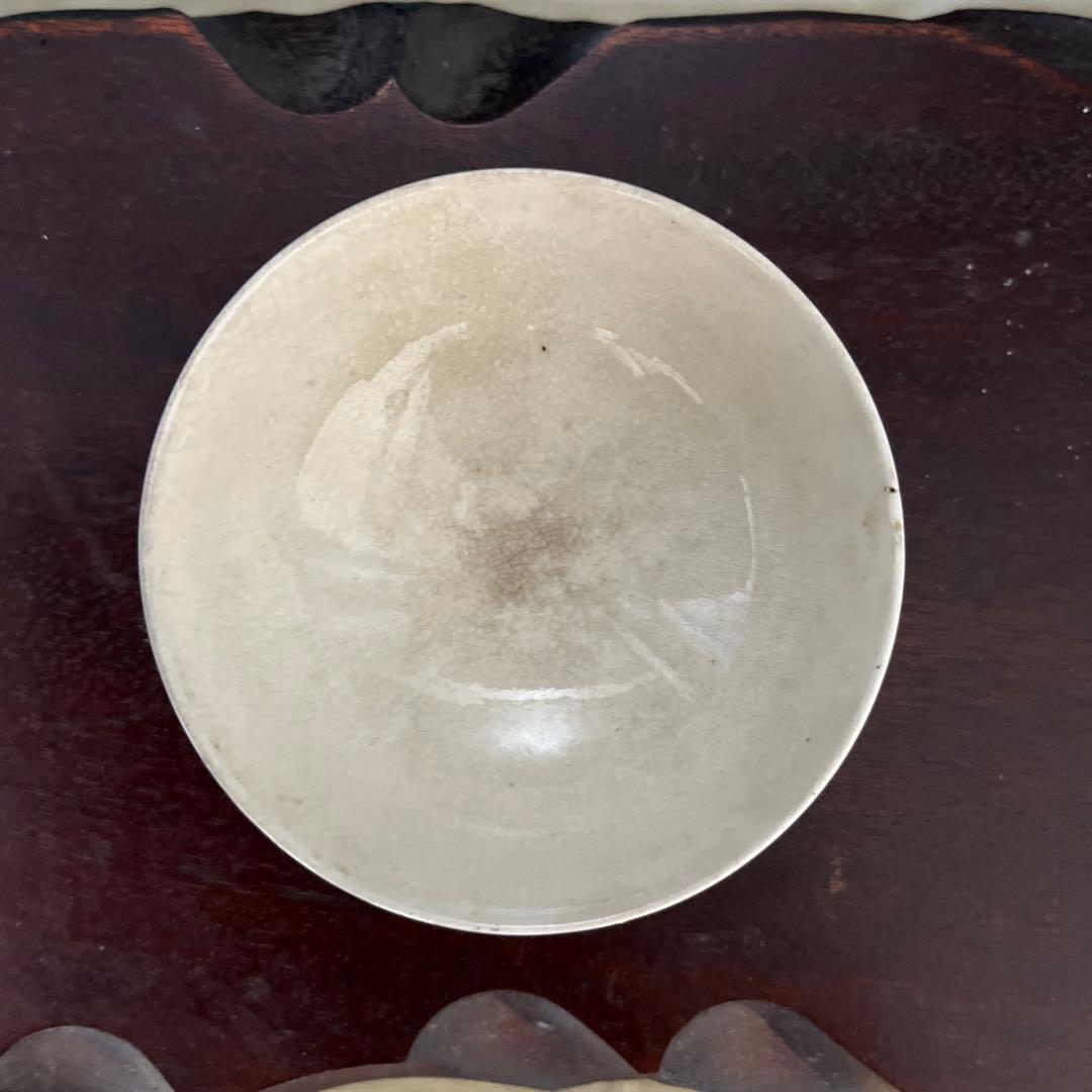 骨董　古薩摩　薩摩焼　美人と猫　手鞠　金彩　色絵　茶器　茶碗　１客