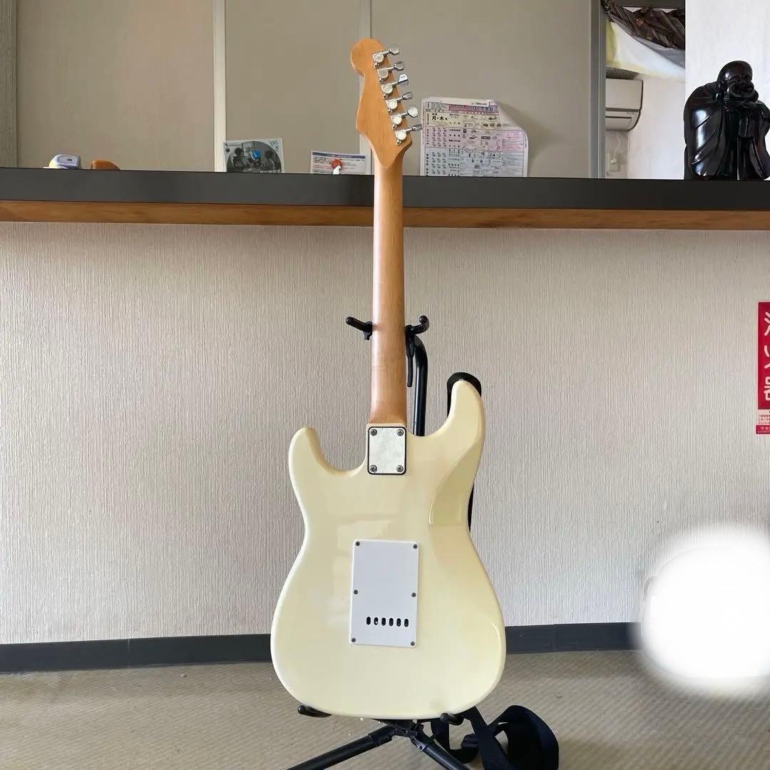 プレイテック ストラトキャスタータイプエレキギター