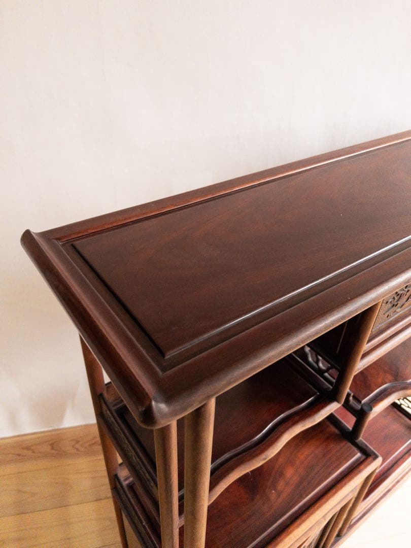 茶箪笥　天然木　茶棚 和風　和室家具　唐草透彫 高級家具　透かし彫り