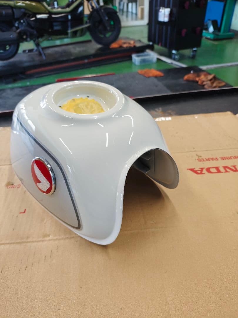 新車外し　モンキー125 フューエルタンク　JB03