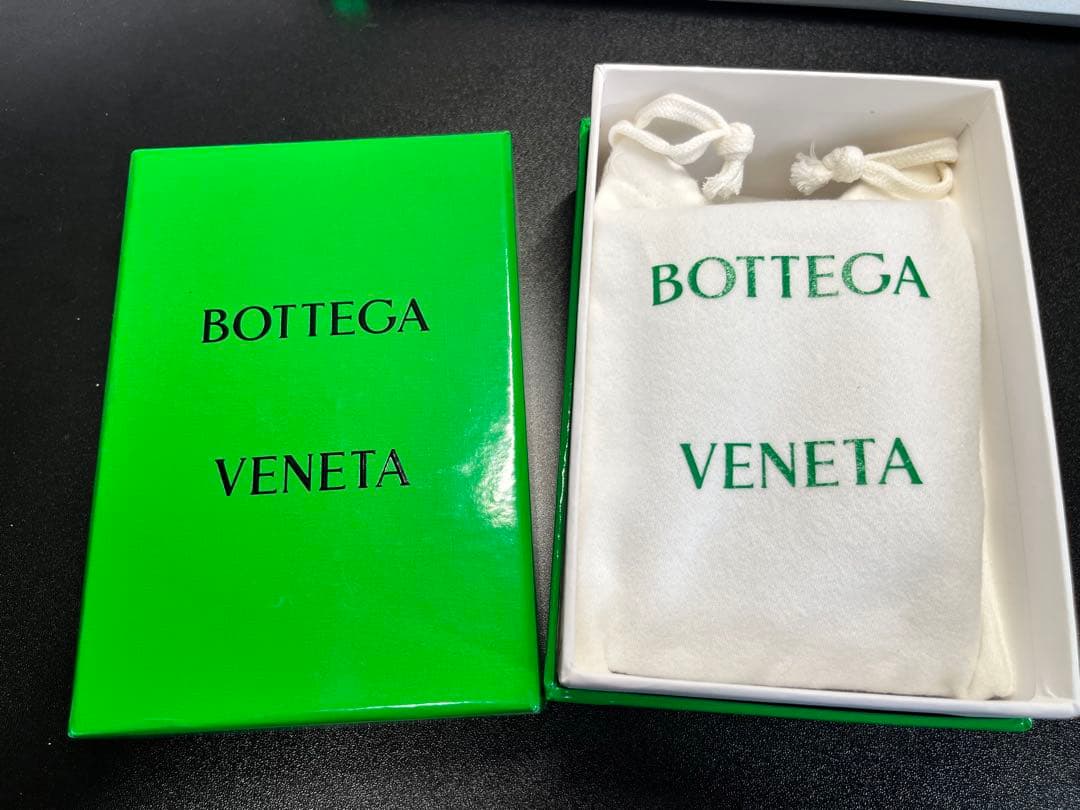 ボッテガヴェネタ イントレチャート スモール 二つ折りウォレット