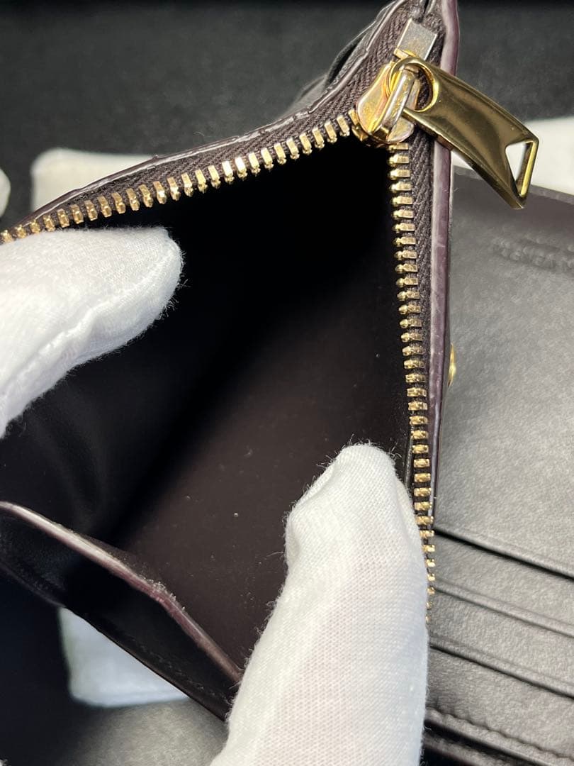 ボッテガヴェネタ イントレチャート スモール 二つ折りウォレット