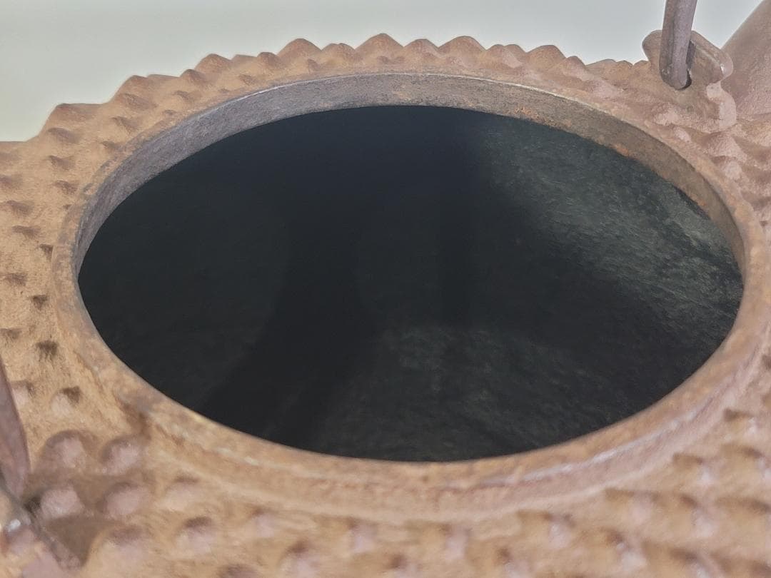 茶道具 鬼霰 手取釜 鉄砲口 鉄瓶 釜師 角谷莎村 共箱