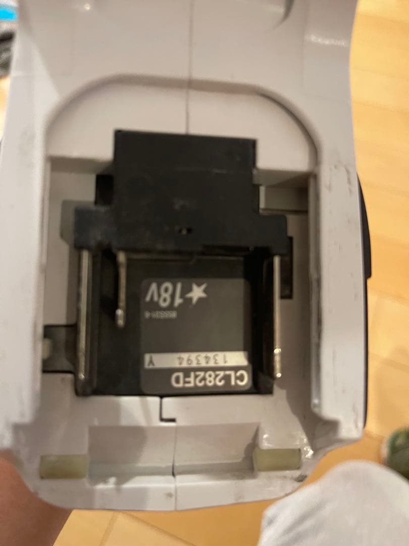 マキタコードレス掃除機　CL282FD ショートサイクロン付