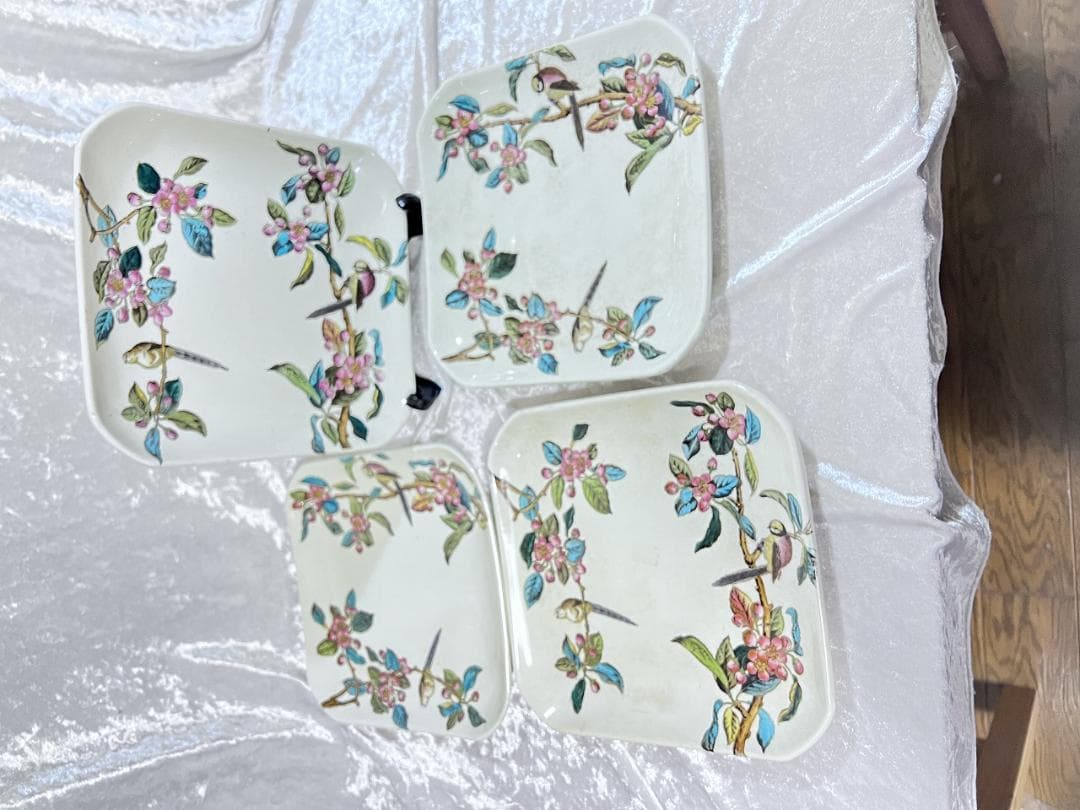 ジョージ・ジョーンズ　角皿　花鳥図 4枚組